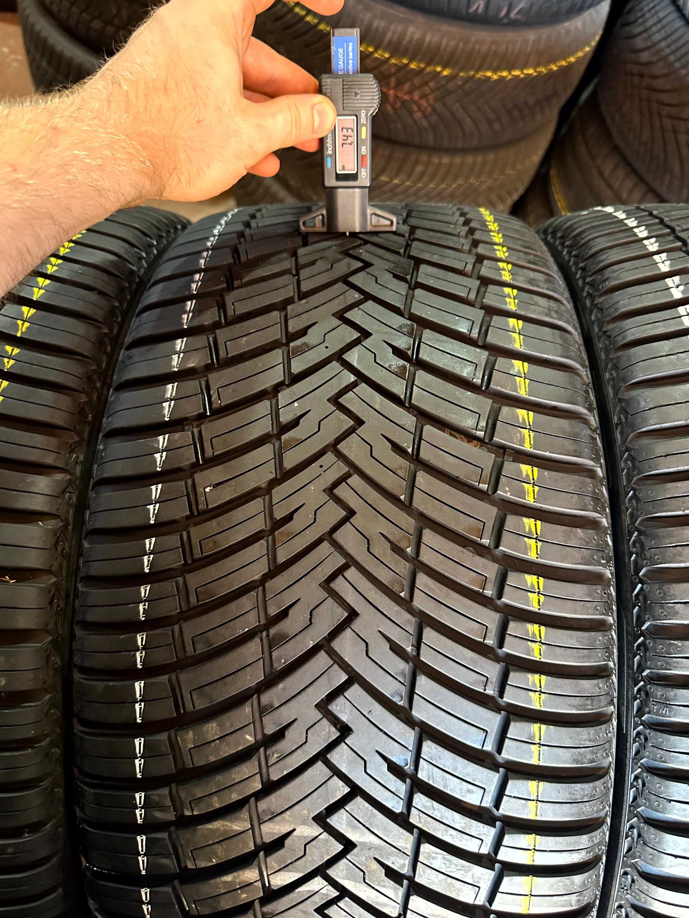 Шины БУ 255 35 R 19 Pirelli Cinturato All season SF2 Всесезонная