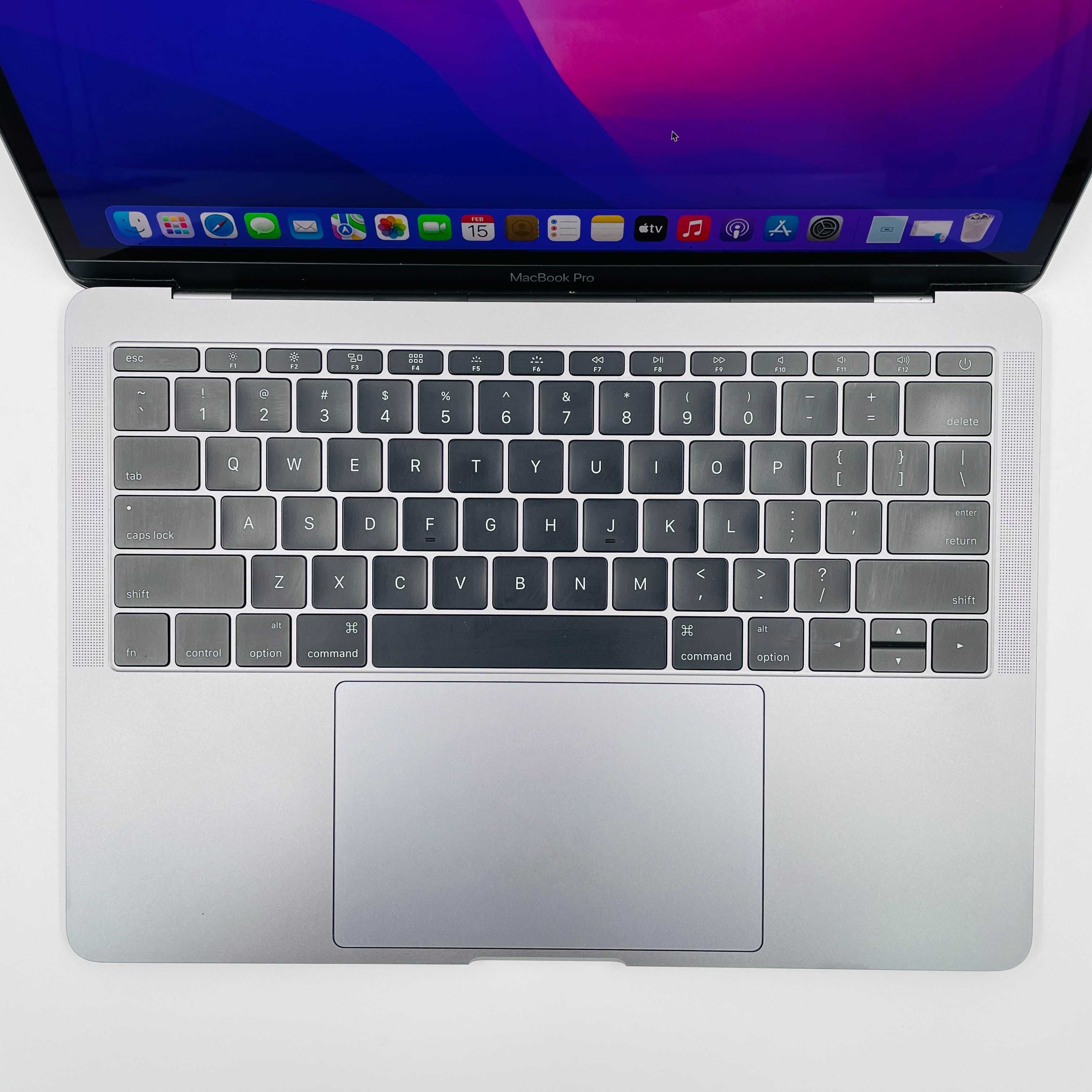 Магазин/гарантія MacBook Pro 13 2016 i5 8GB RAM 256GB SSD il3962