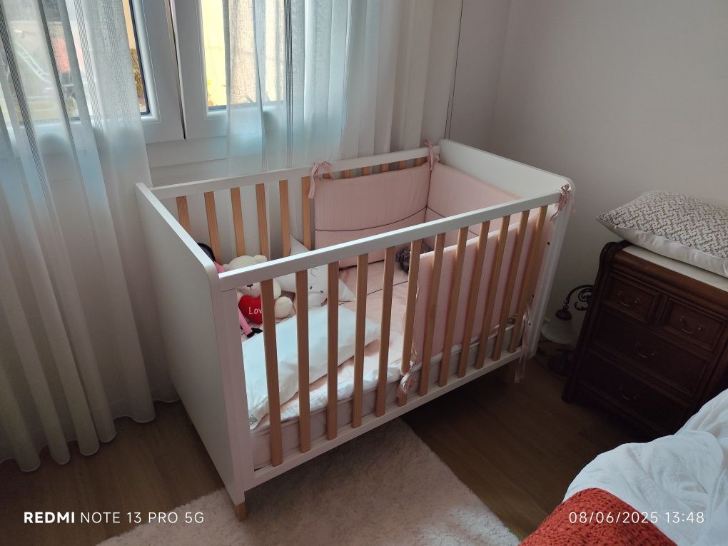 Cama de bébé completa