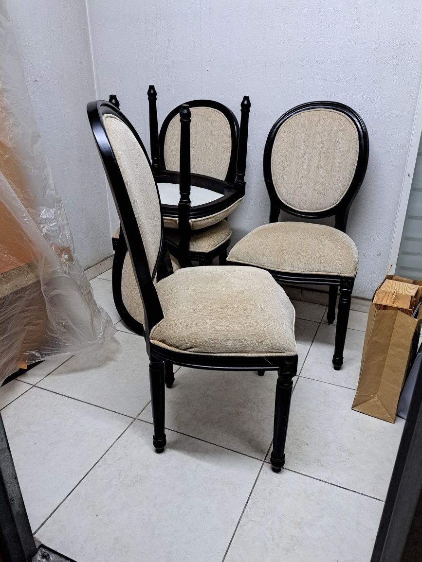 Cadeiras de sala de jantar