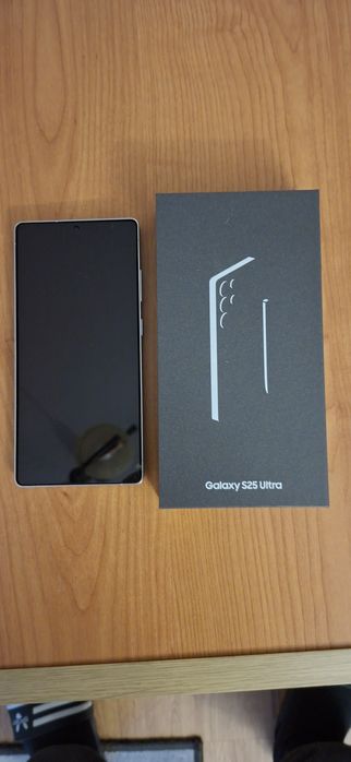 Samsung Galaxy S 25 ultra idealny stan z pełnym ubezpiczeniem