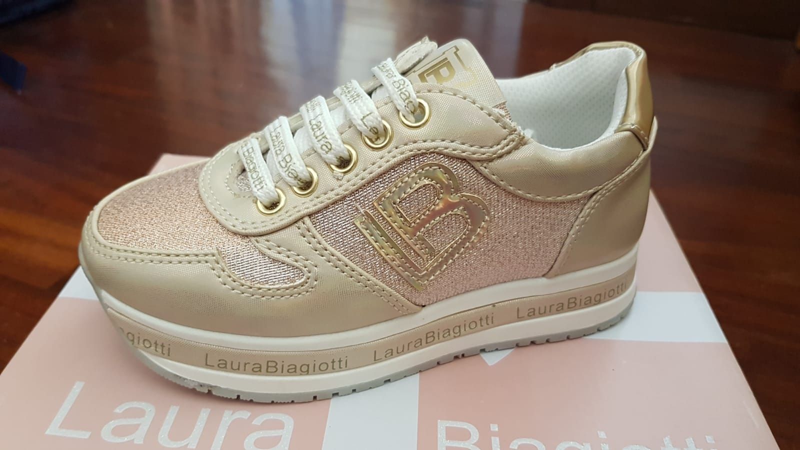 Buty Laura Biagiotti roz 28 włoskie Nowe