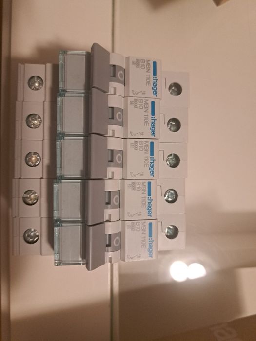 HAGER 5szt wyłącznik nadprądowy MBN 110E B10