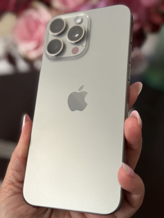 iPhone 15 Pro Max  Natural Titanium подарунок чохол Louis Vuitton