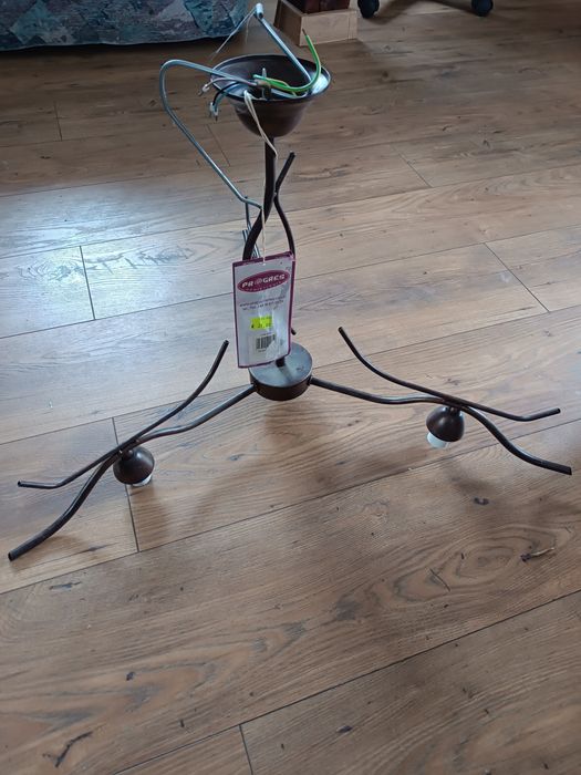 Żyrandol trzyramienny