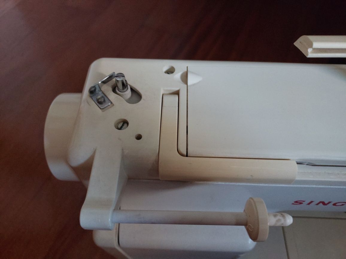Máquina de costura Singer