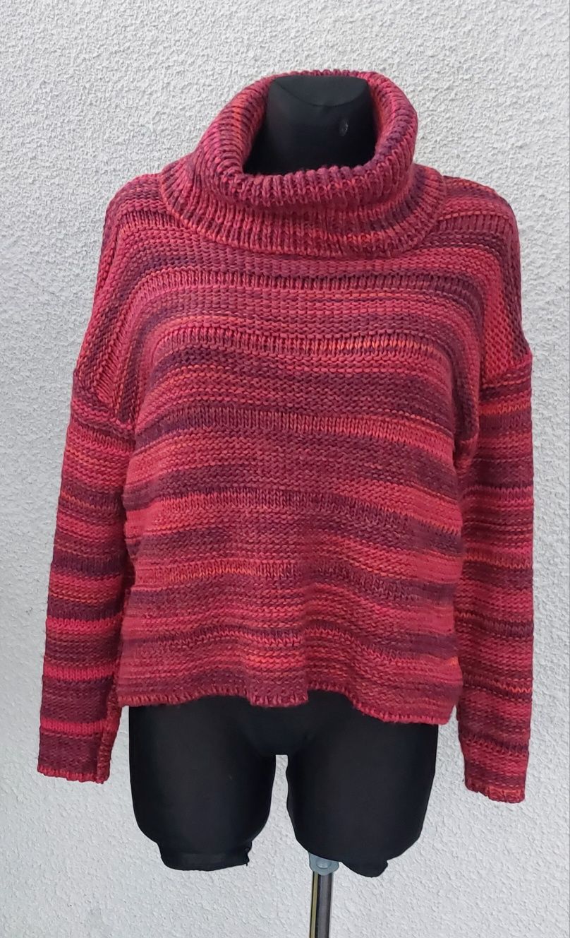 Sweter z golfem kominowym z dodatkiem wełny