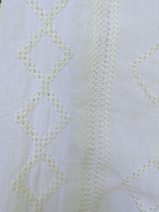 Жіноча вишиванка білим по білому, вишита сорочка "Легіт", розмір S-L