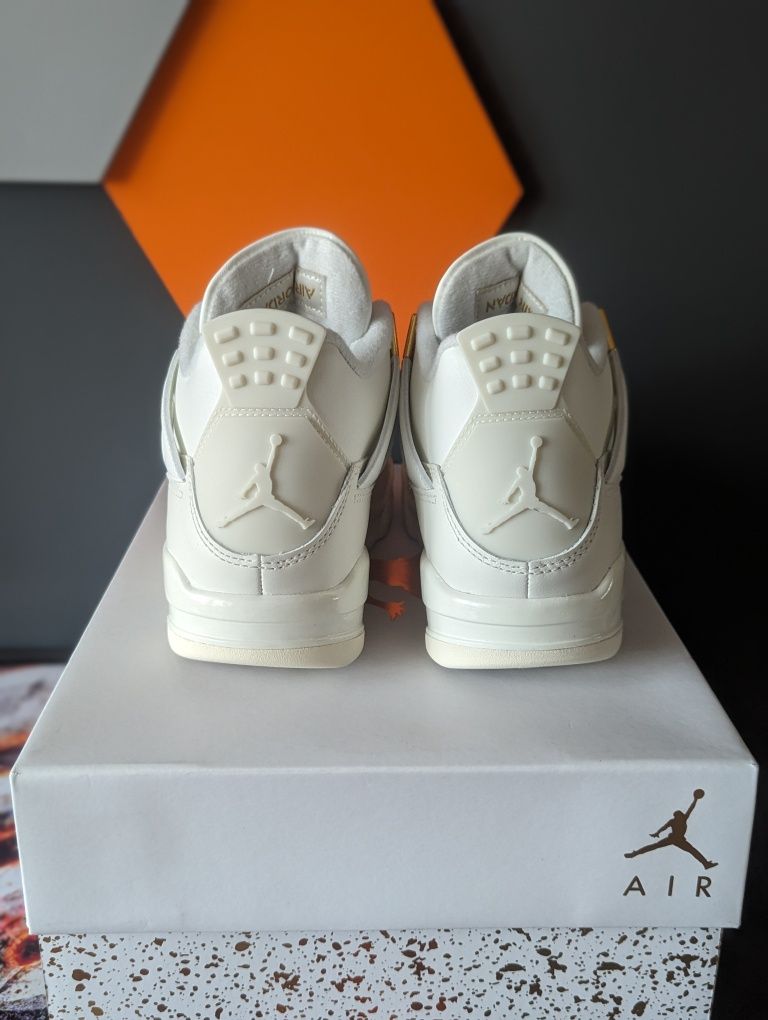 Nike Air Jordan 4 Metalic Gold 36,5