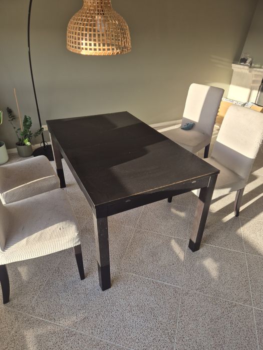 Mesa Ikea com 4 cadeiras