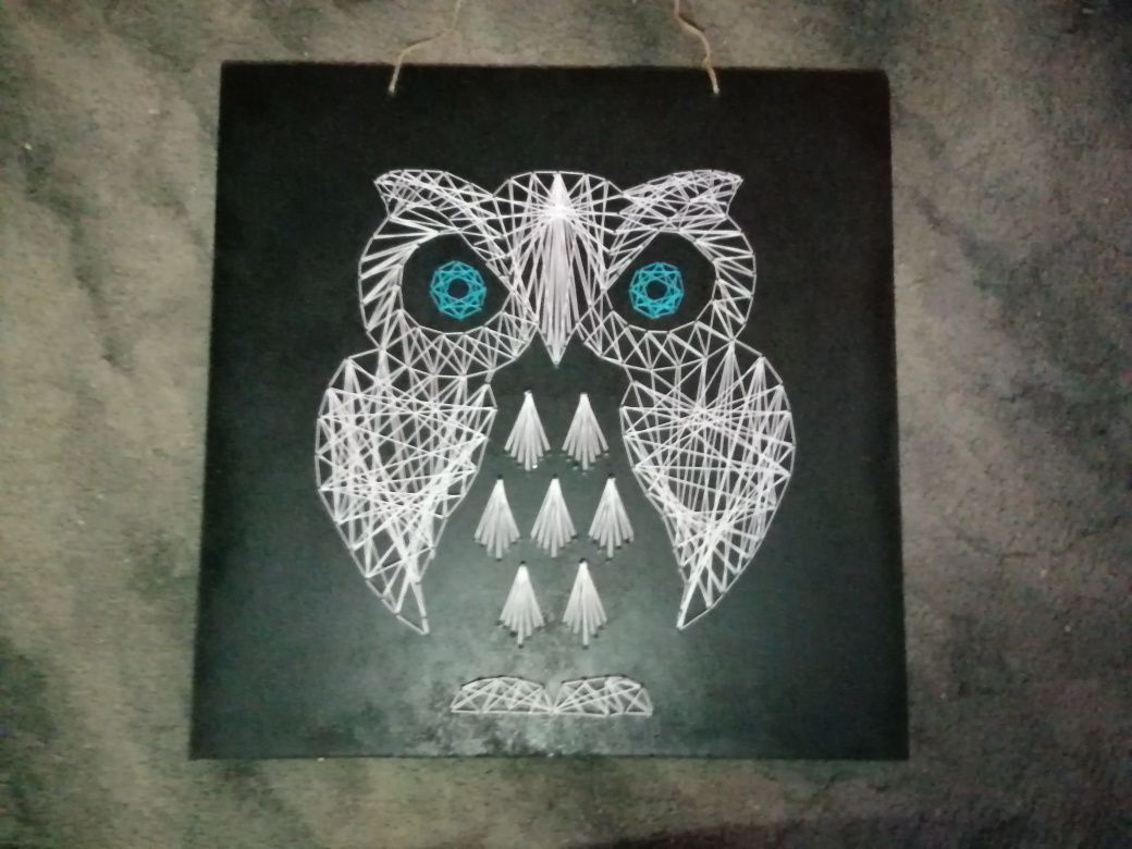 Obrazy robione metodą string art