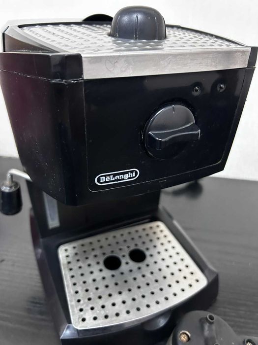 Кавоварка DeLonghi EC145