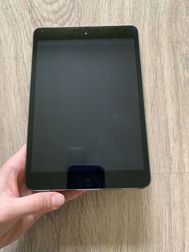 Продам Ipad mini 2,  16 гб