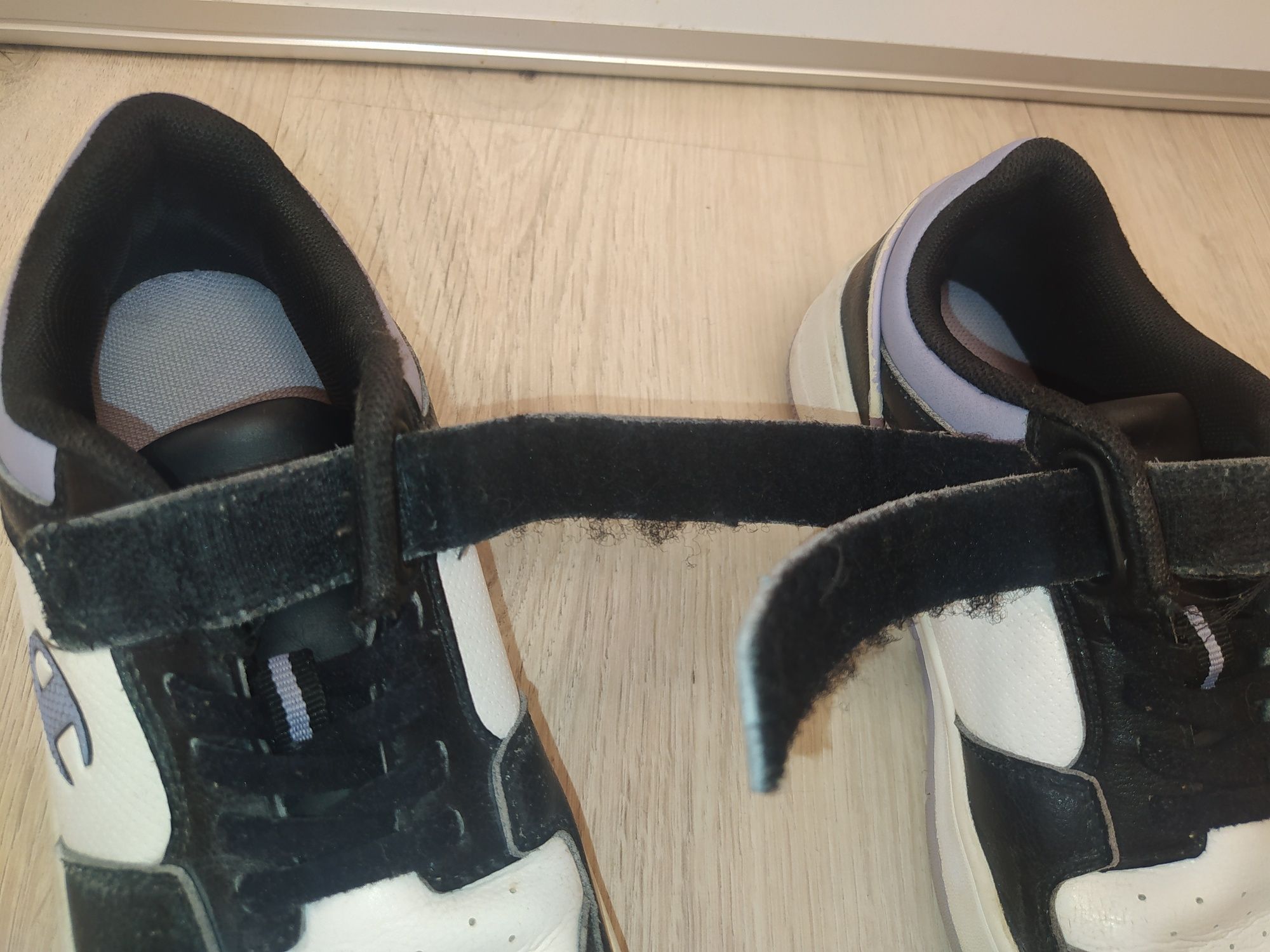 Sneakersy Champion r.35 z eko-skóry