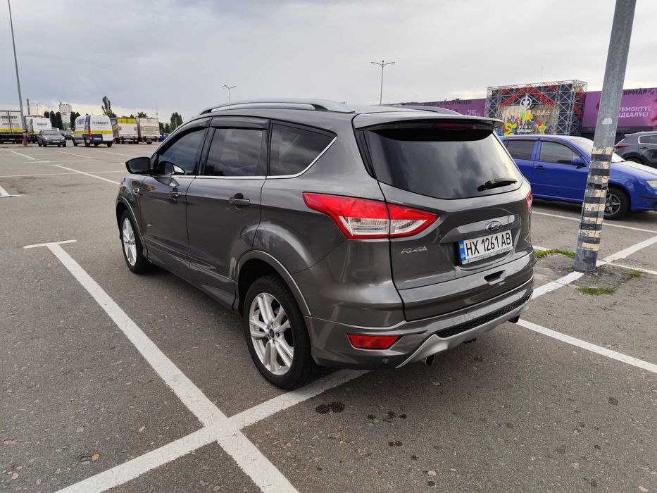Продаж Ford Kuga 2014