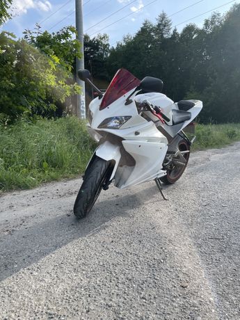 Yamaha YZF r125/180