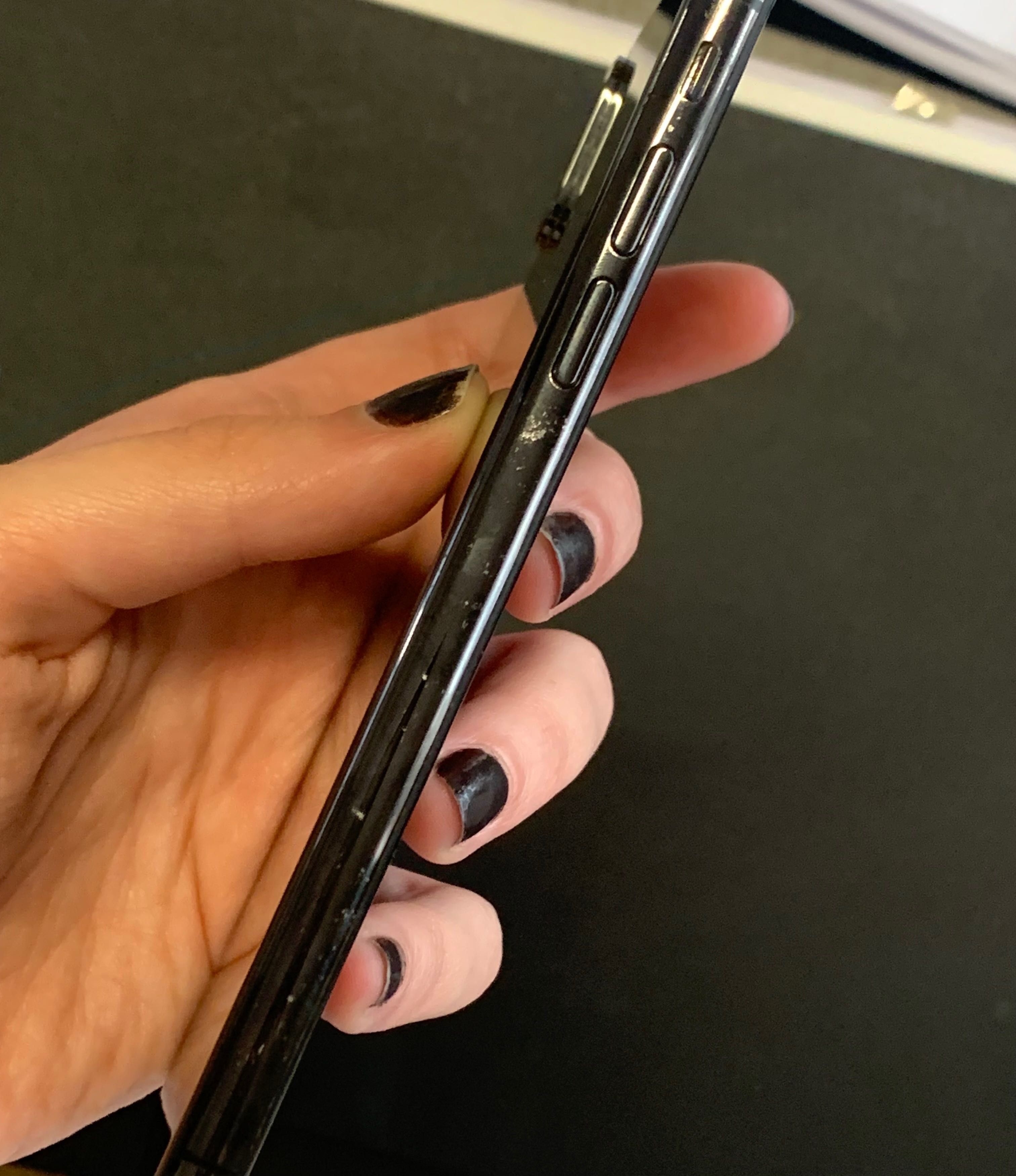 iphone xs - 64gb