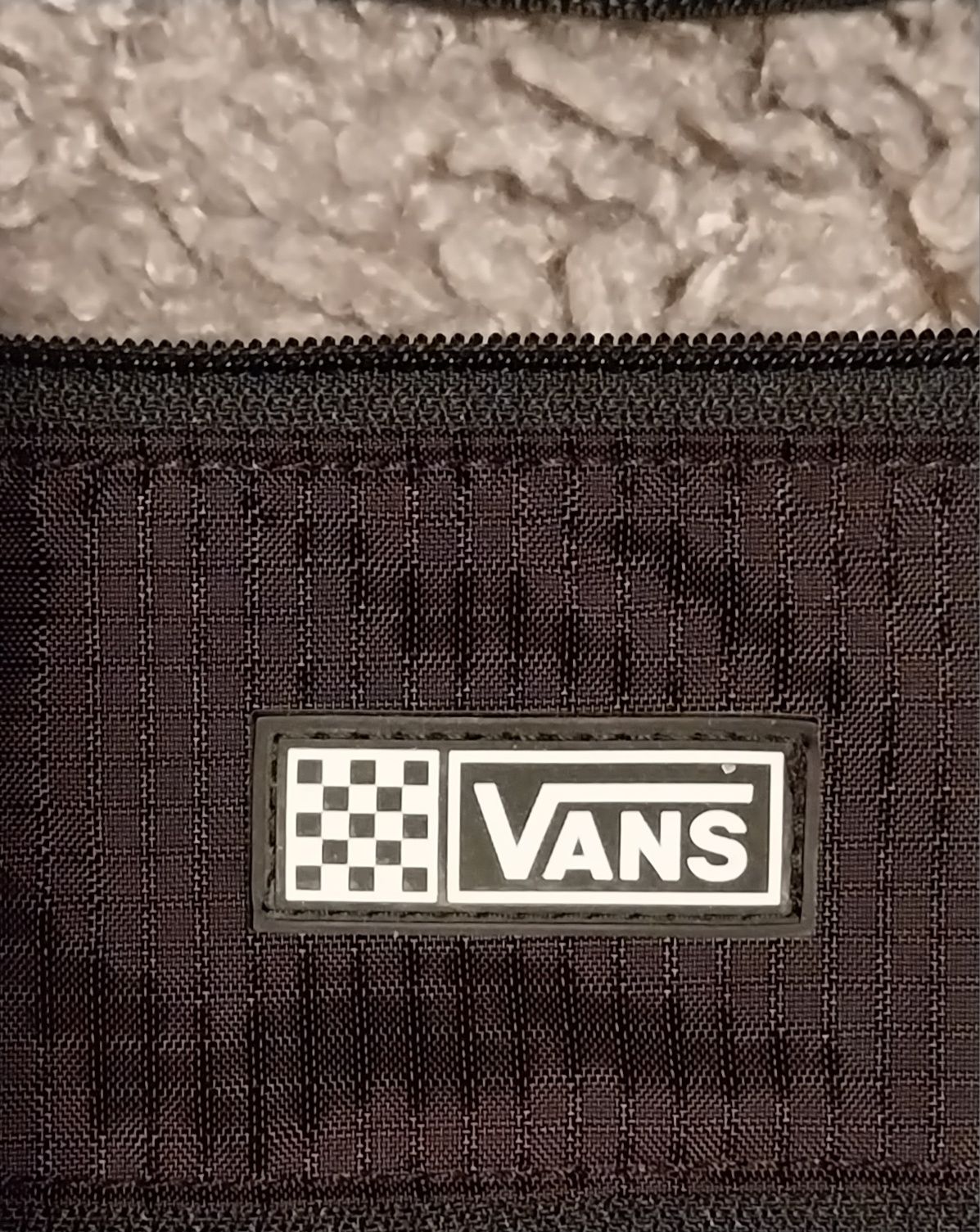 Vans torebka na ramię w kolorze czarnym
