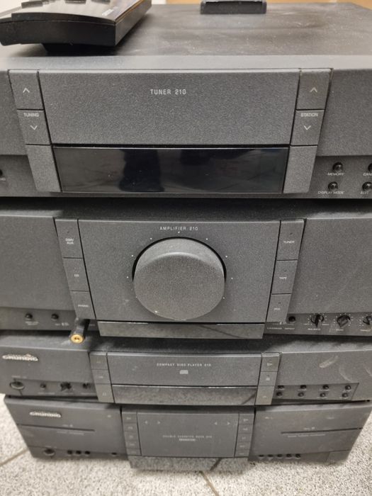 Wierza Grundig 210 tuner cd magnetofon