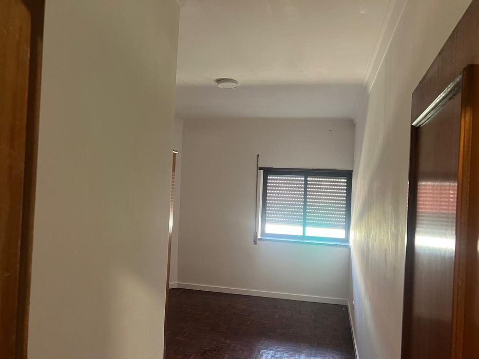 Arrendo apartamento T3 centro Baixa da Banheira