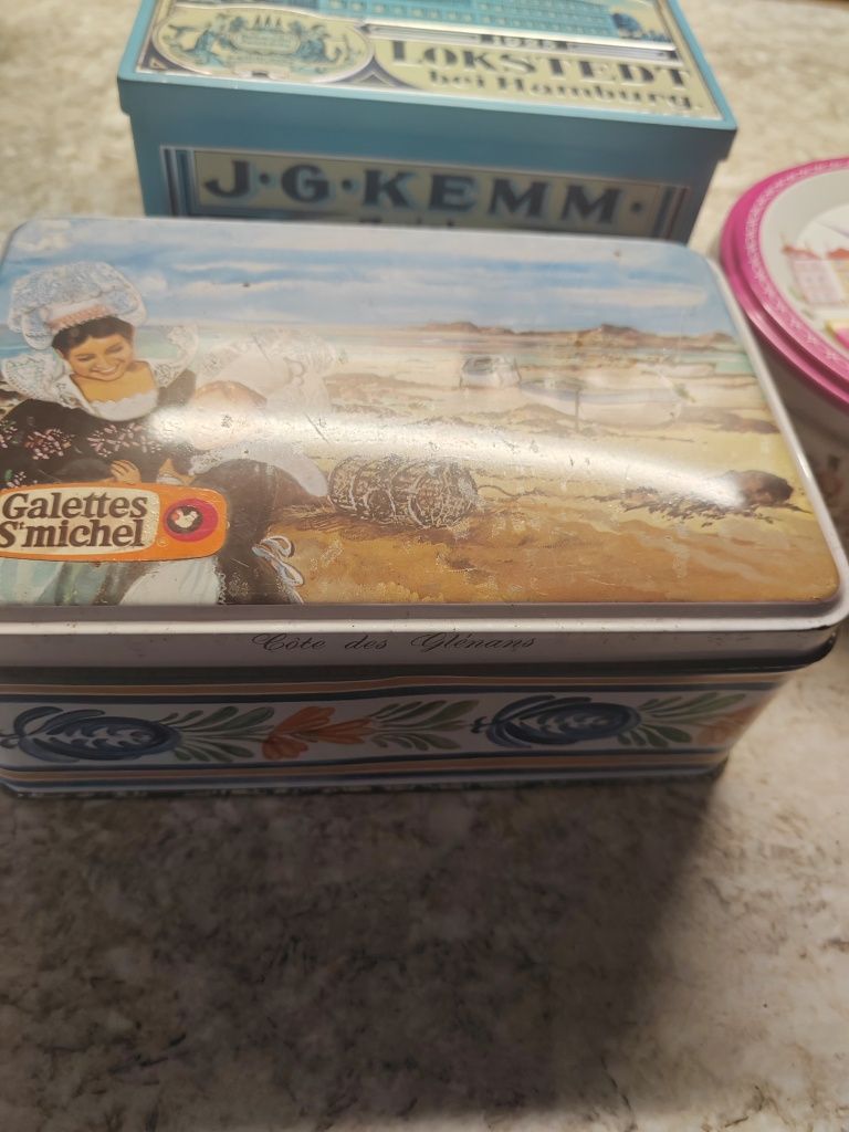Kolekcjonerskie puszki metalowe