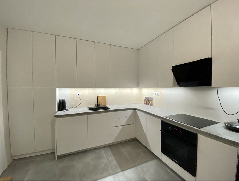 Кухня в сучасному стилі.