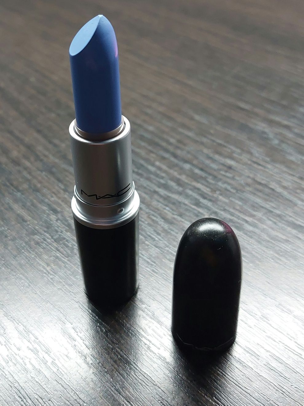 Mac Cosmetics, Satin Lipstick - Dew. MAC Bangin’ Brilliant Lipstick. S
