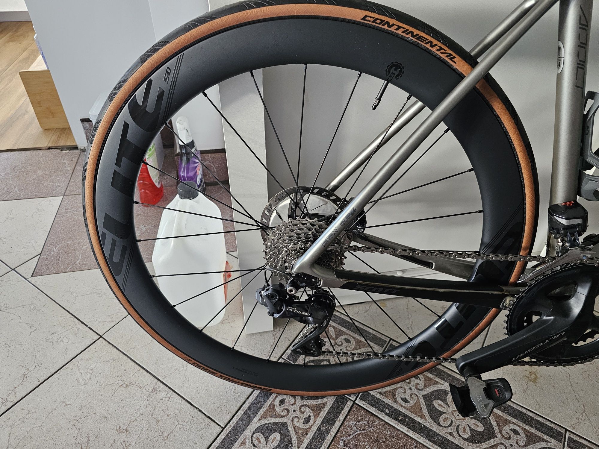 Sprzedam Scott addict Se z 2022.Model 2019.