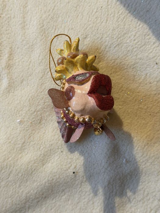 Enfeite sereio merman em porcelana com glitter – vários