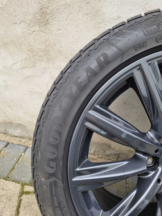 KOŁA ZIMOWE BMW 5 G30 G31 245/45/18 GoodYear JAK NOWE