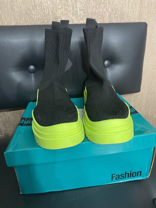 37 р Чорні демі ботинки чулок тракторна підошва