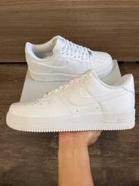 Nike Air Force 1 Low '07 White EU 39