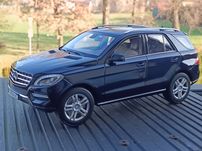Mercedes ML Minichamps 1:18