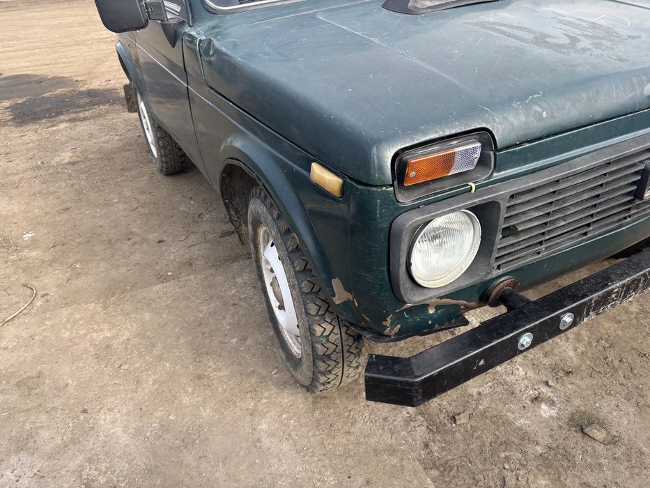 Продам авто по запчастинах Ваз Нива 2121