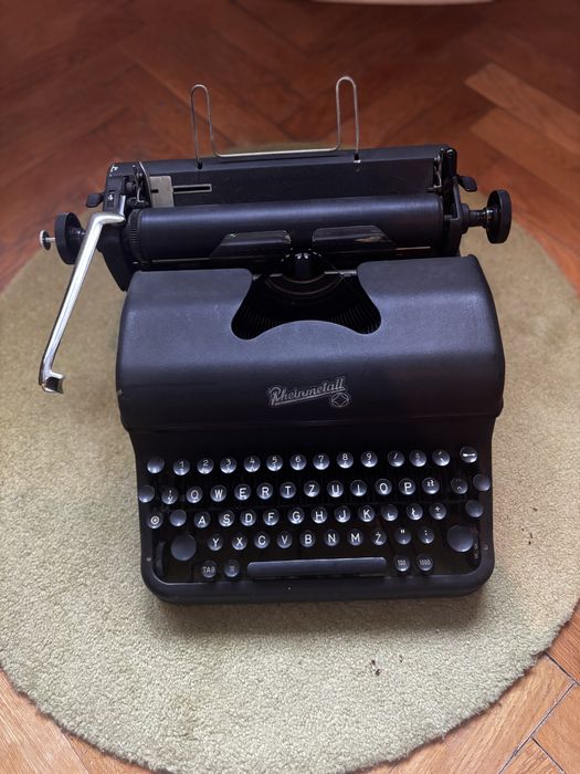 Maszyna do pisania Rheinmetall – sprawna, kolekcjonerska