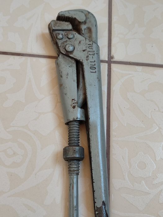 Ключ трубний важільний