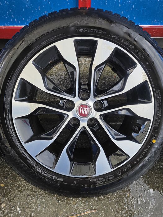 Fiat tipo kola felgi alufelgi  16" opony zima 24r 205 55 r16
