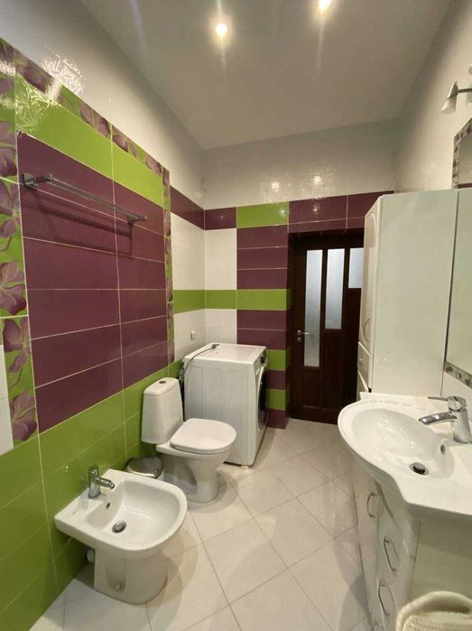 Оренда 2 кім. квартири вул.Площа Липнева