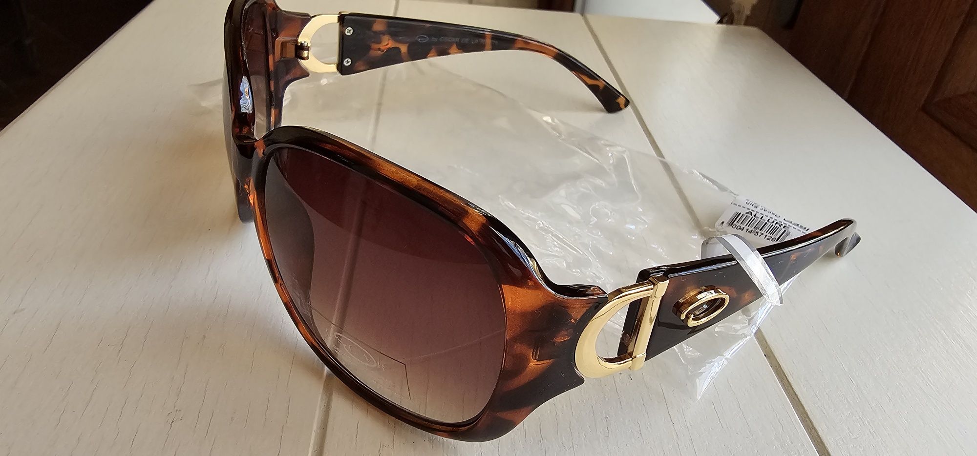 Okulary przeciwsłoneczne damskie Oscar De La Renta 1247B nowe