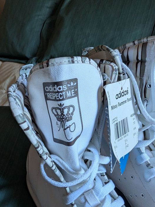 Botim casual novo  super.leve .