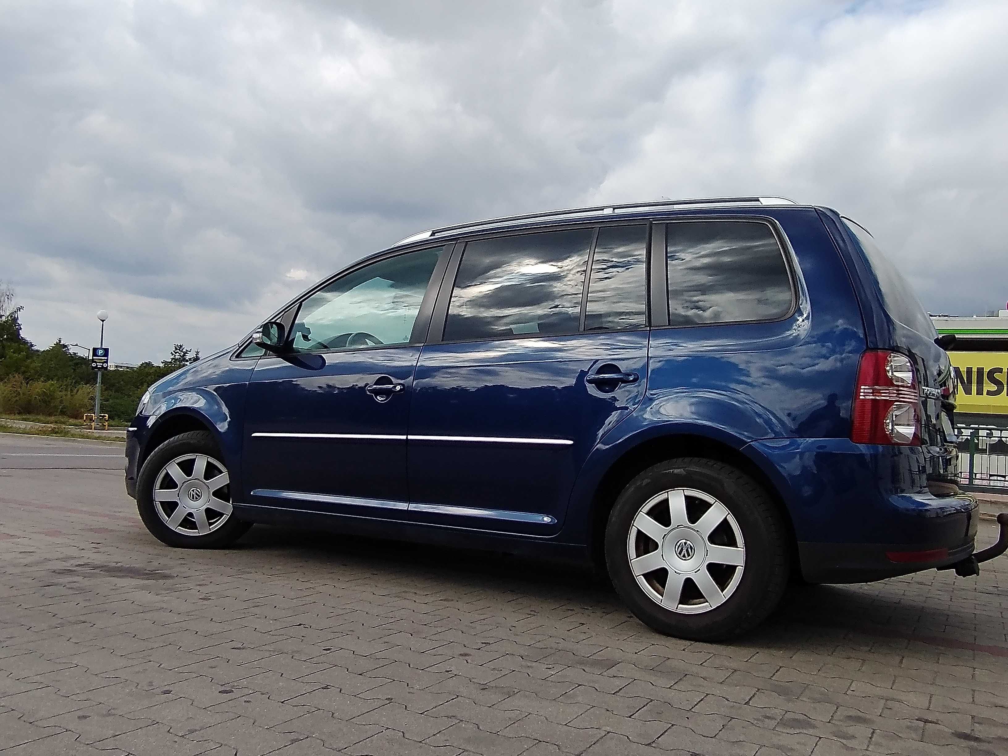 Volkswagen Touran 1.4 TSI  7 OSOBOWY Highline