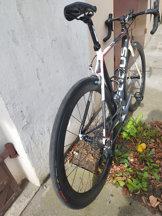 Rower szosowy Focus Cayo Carbon Specialized Shimano Ultegra Di2 Campag