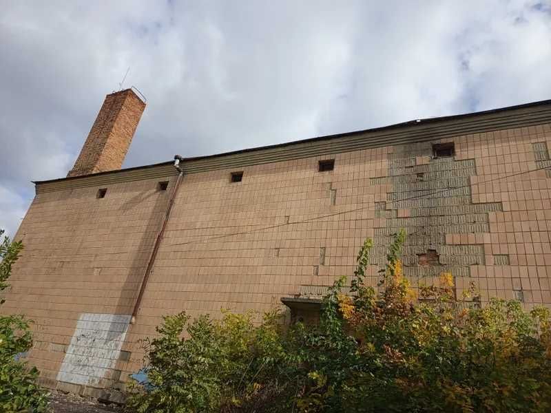 Частина будівлі кінотеатру, 691,5 кв. м, площа Миру, 5