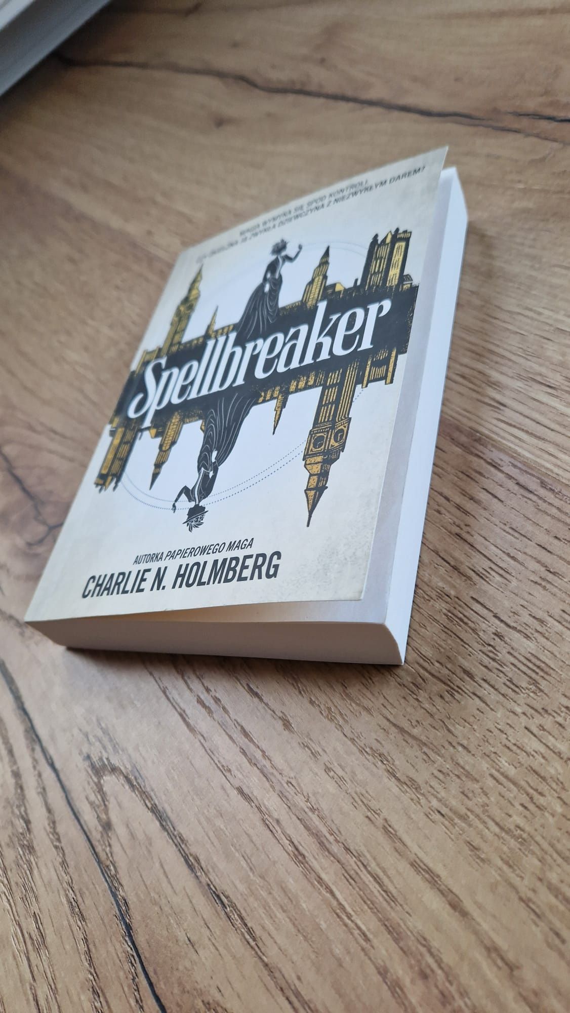 Spellbreaker tom I Charlie N. Holmberg
Spellbreaker tom 1 Charlie N. H