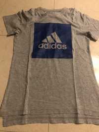 T shirts adidas tam 11/12 em ótimo estado