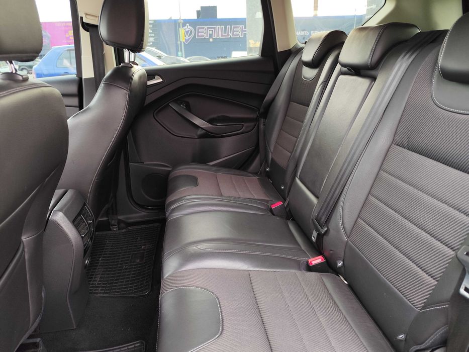 Продаж Ford Kuga 2014