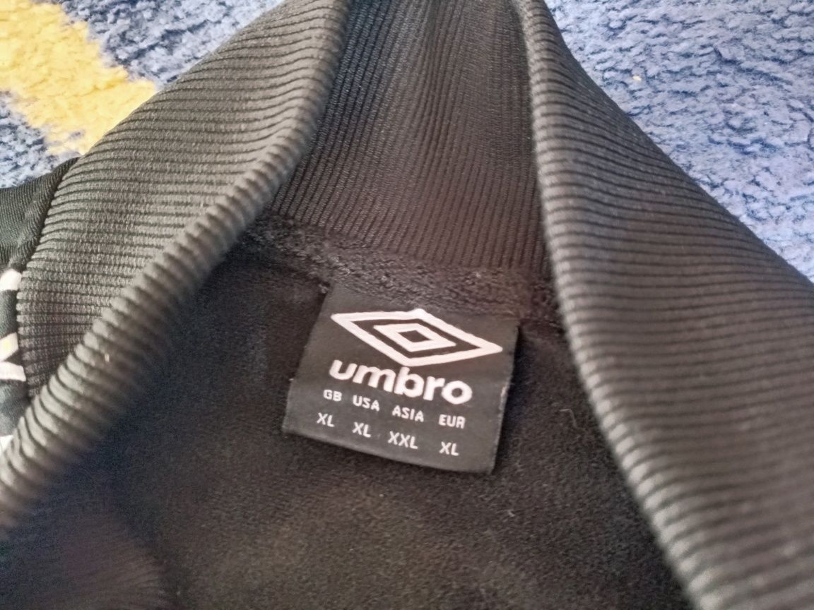 Олимпийка Umbro на лампасах