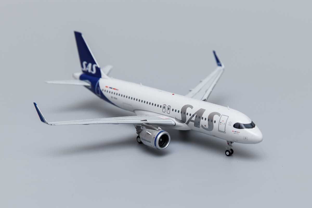 NOWY Samolot Airbus A320 neo SAS Scandinavian 1:200 metal JC Wings