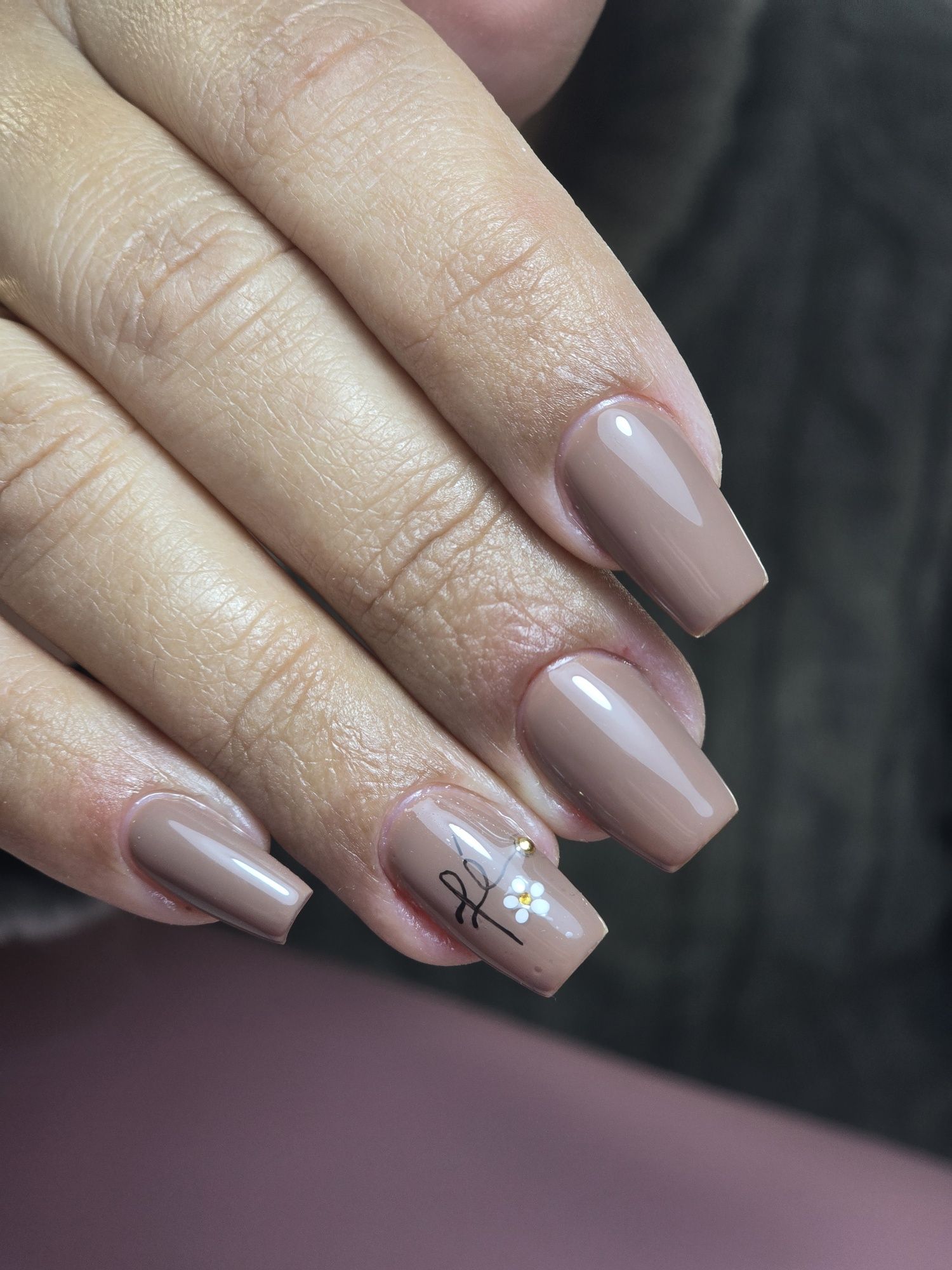 Unhas rua foros de Amora n39 B Seg a Dom