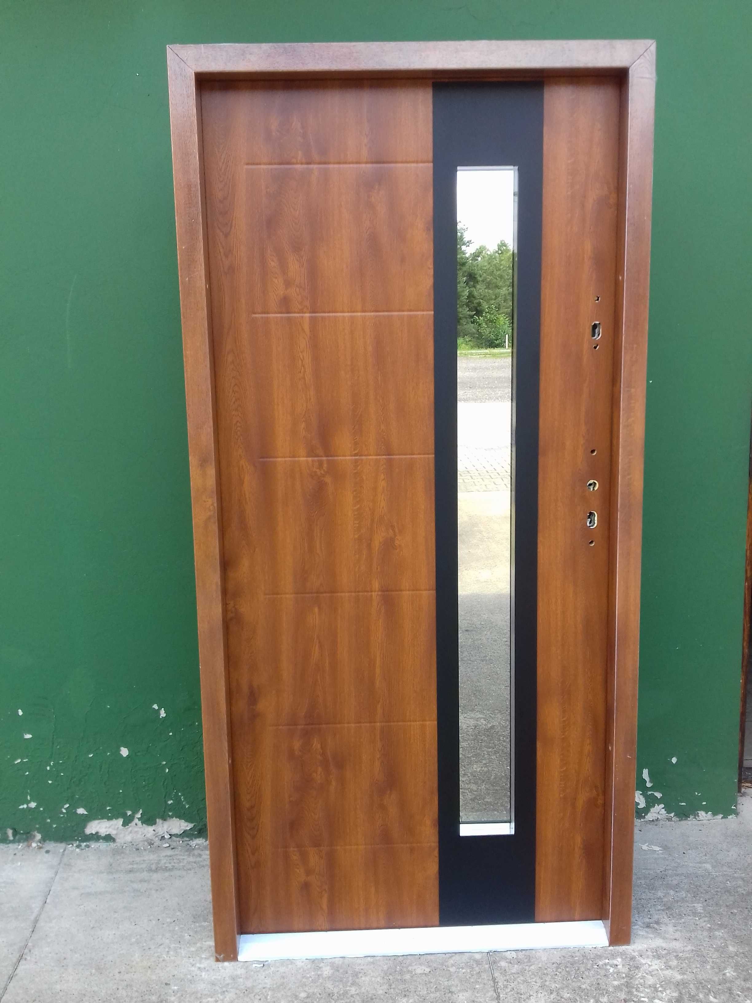 - 40 % Wyprzedaż Ekspozycji Drzwi Zewnętrzne 72 mm Złoty Dąb 101 x 208